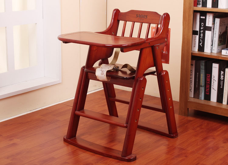 小硕士儿童餐椅可调整高度